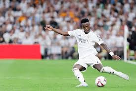 科曼:和梅西共事的感觉很棒,希望亚马尔有天能达到他的水平.